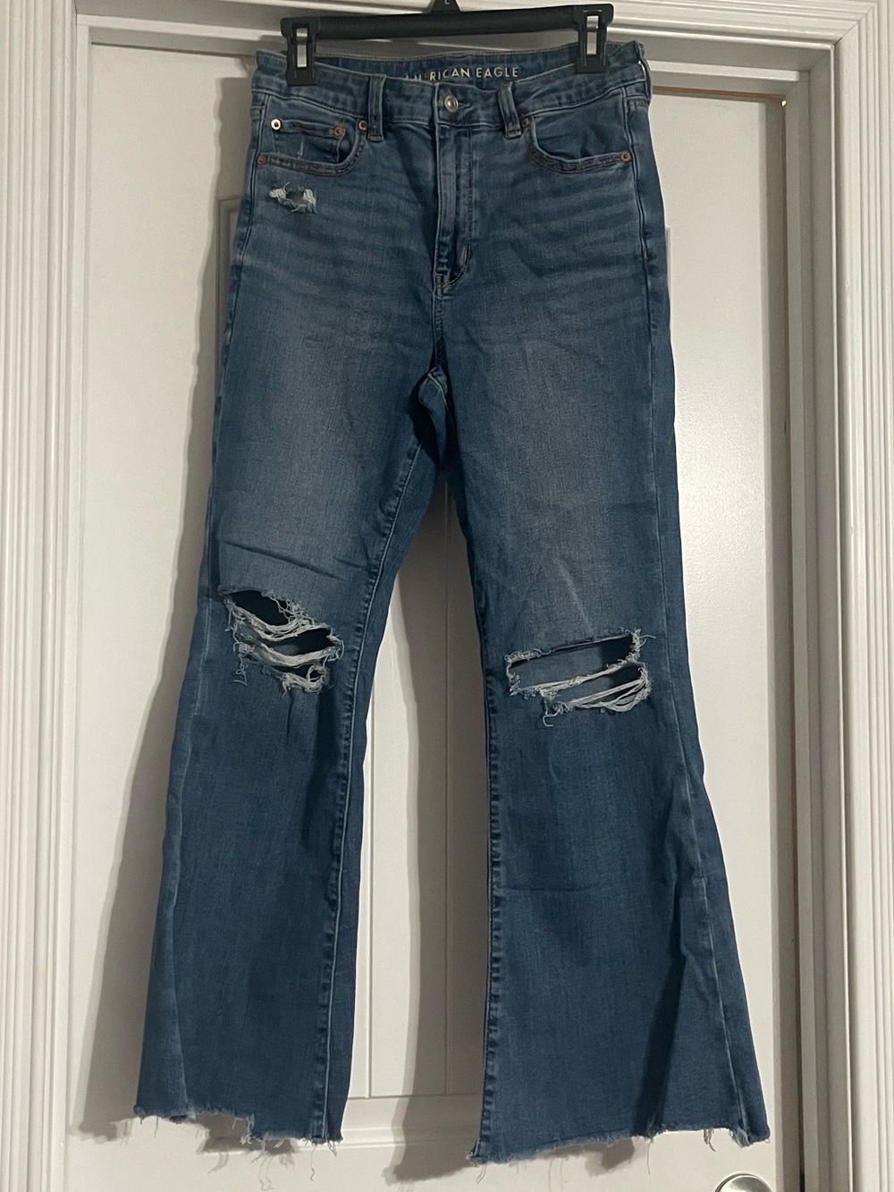 New! American Eagle Super High Rise Flare Jeans 👖